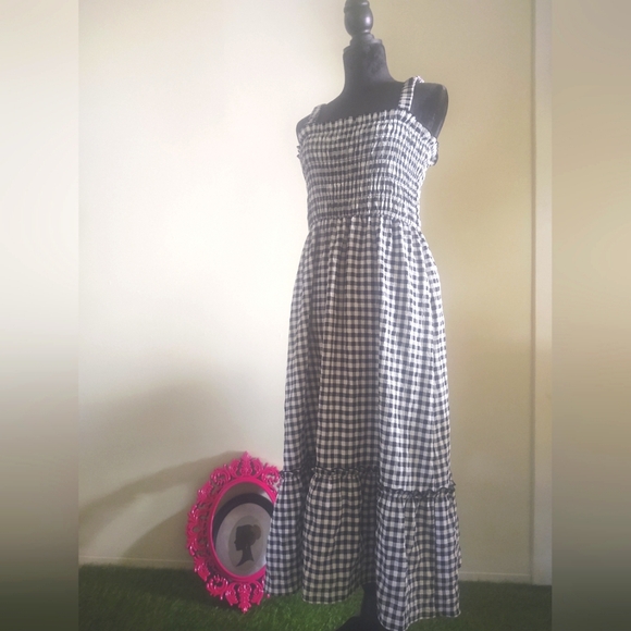 Gingham Sundress in 🔲 Black & White by Divided~ Long-length Size: L - Picture 2 of 9